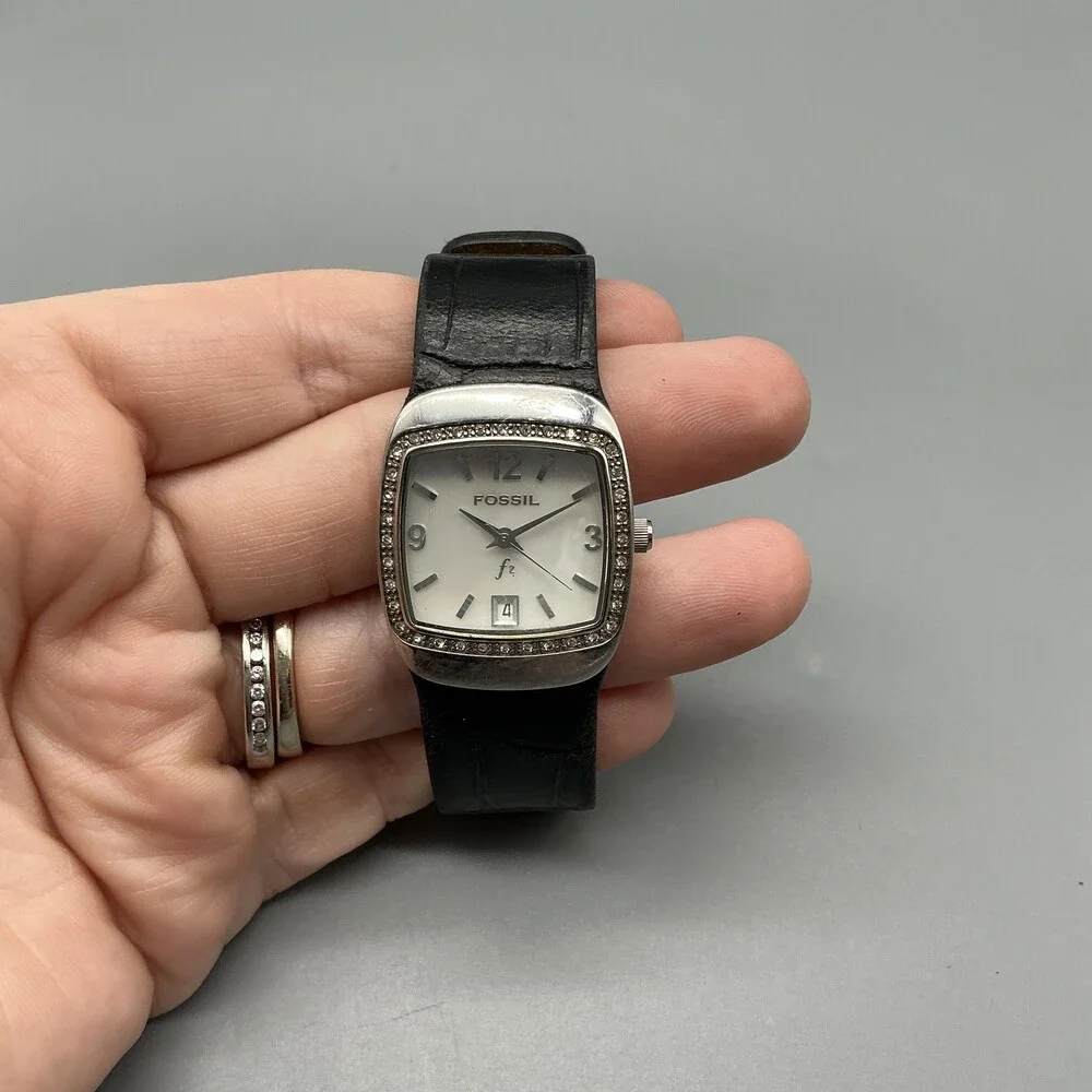 Fossil F2 ES-9719 Womens Watch 25mm MOP Dial Black Leather New Battery
